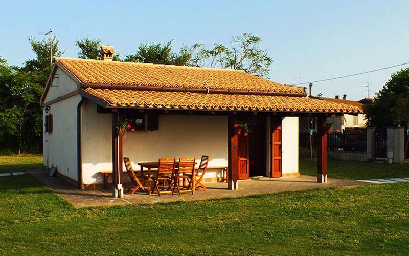 Agriturismo La Casa Della Lavanda - Il Rustico Марина-ди-Монтемарчано Экстерьер фото